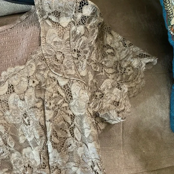 Daytrip  Lace Blouse Lined NEW size L - Picture 8 of 12